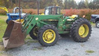 John Deere 2240 Diesel 4wd Tractor photo