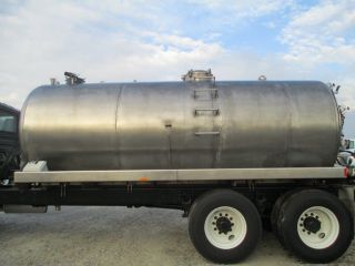3,  500 Gallon Stainless Steel,  Dual Compartment Vacuum Tank photo