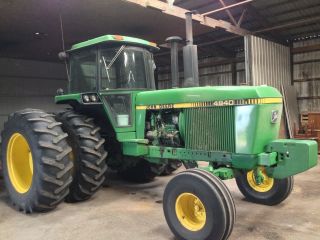 Jd 4840 2wd Tractor photo