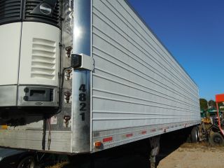 1999 53 Ft Utility Trailer With Carrier Refer photo