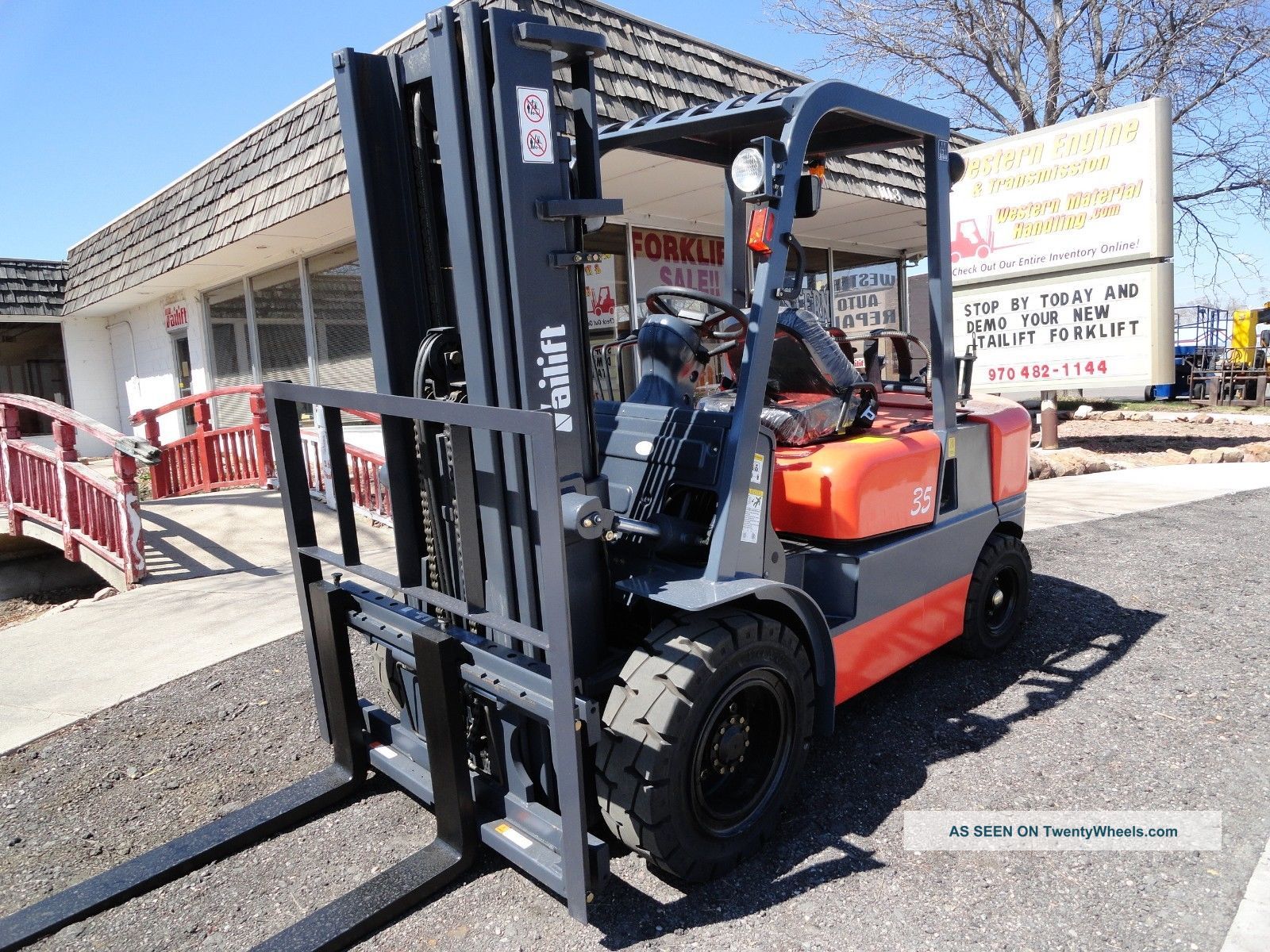 Tailift Forklift 8000lb Triple Mast Lp Gas Pneumatic