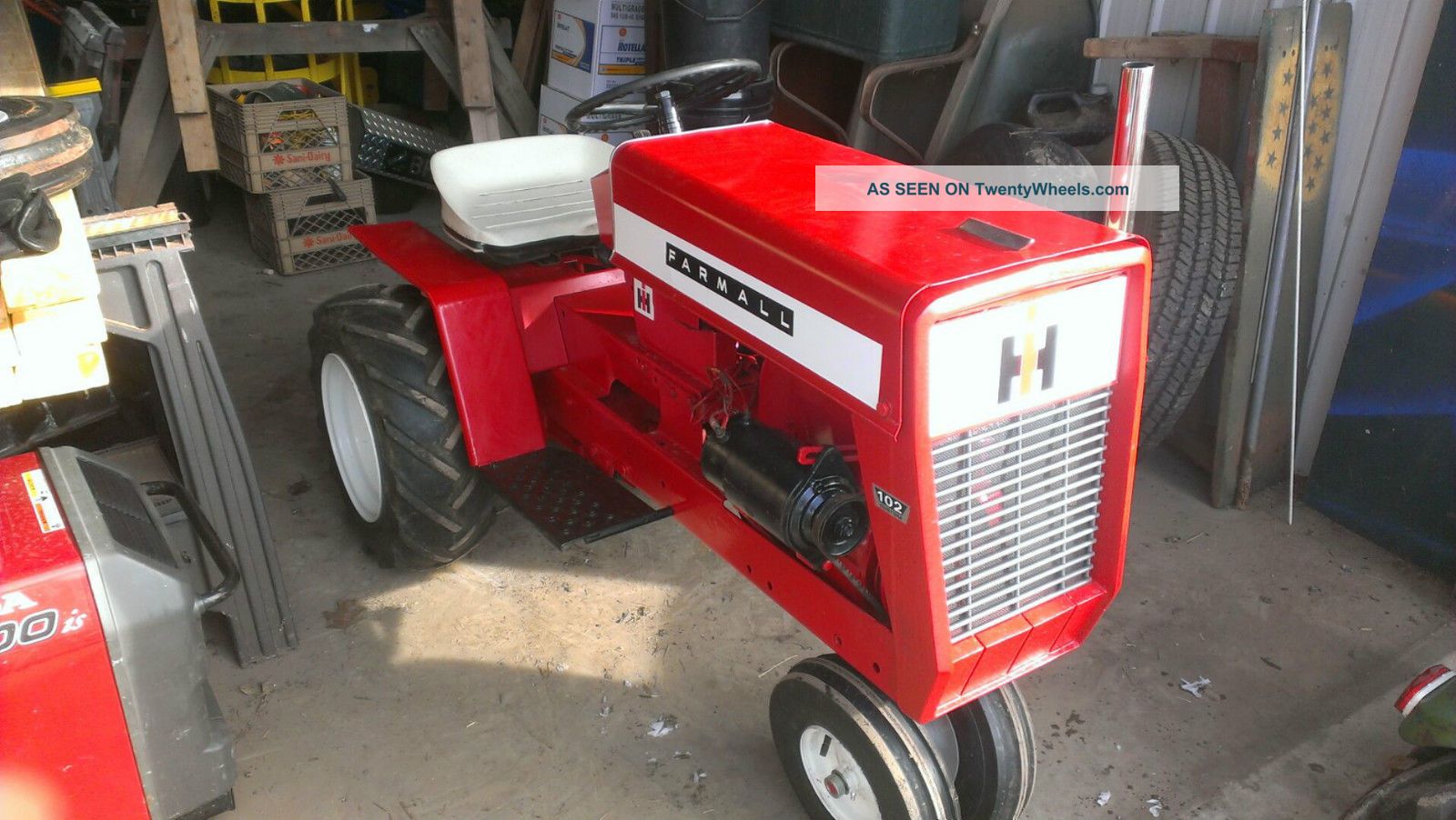 Cub Cadet 102 Custom Narrow Front Farmall Tricycle Antique & Vintage Farm Equip photo