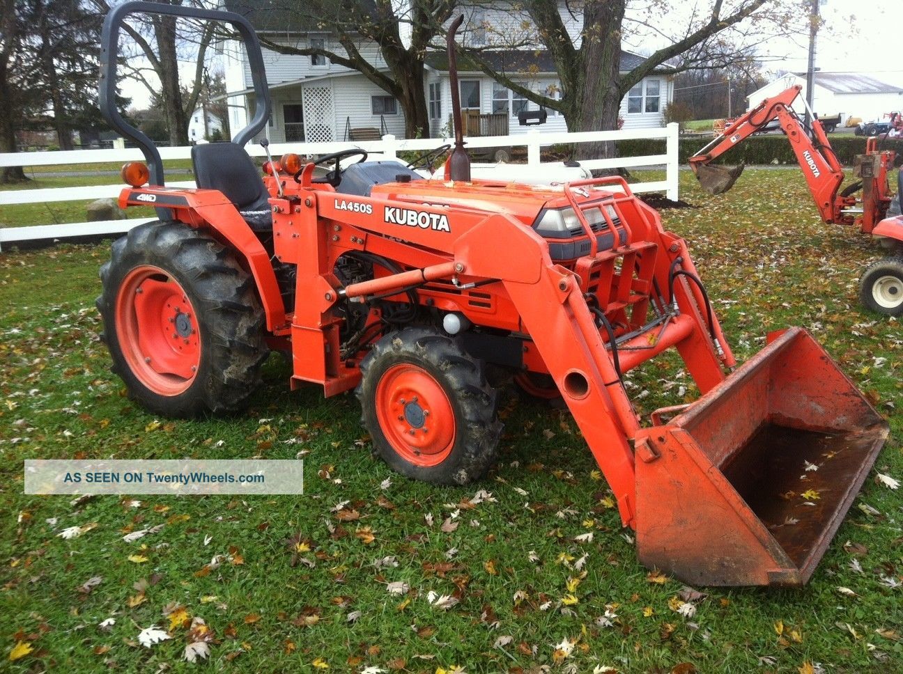 Kubota L2500 W/loader,  Kubota,  L2500,  Tractor,  L Series,  Compact Utility Tractor Tractors photo