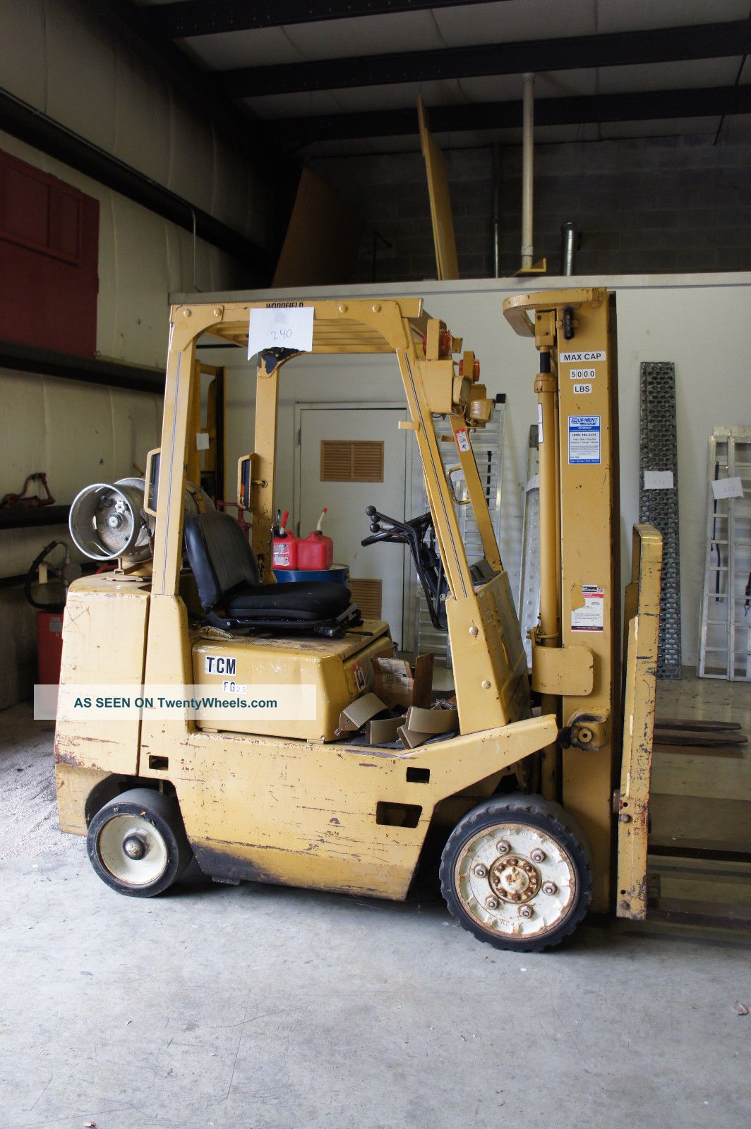 Tcm Forklift Hi Lo Forklifts photo