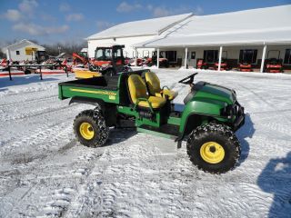 John Deere Gator Hpv 4x4,  Diesel,  2004,  Only 737 Hours,  Extremely photo