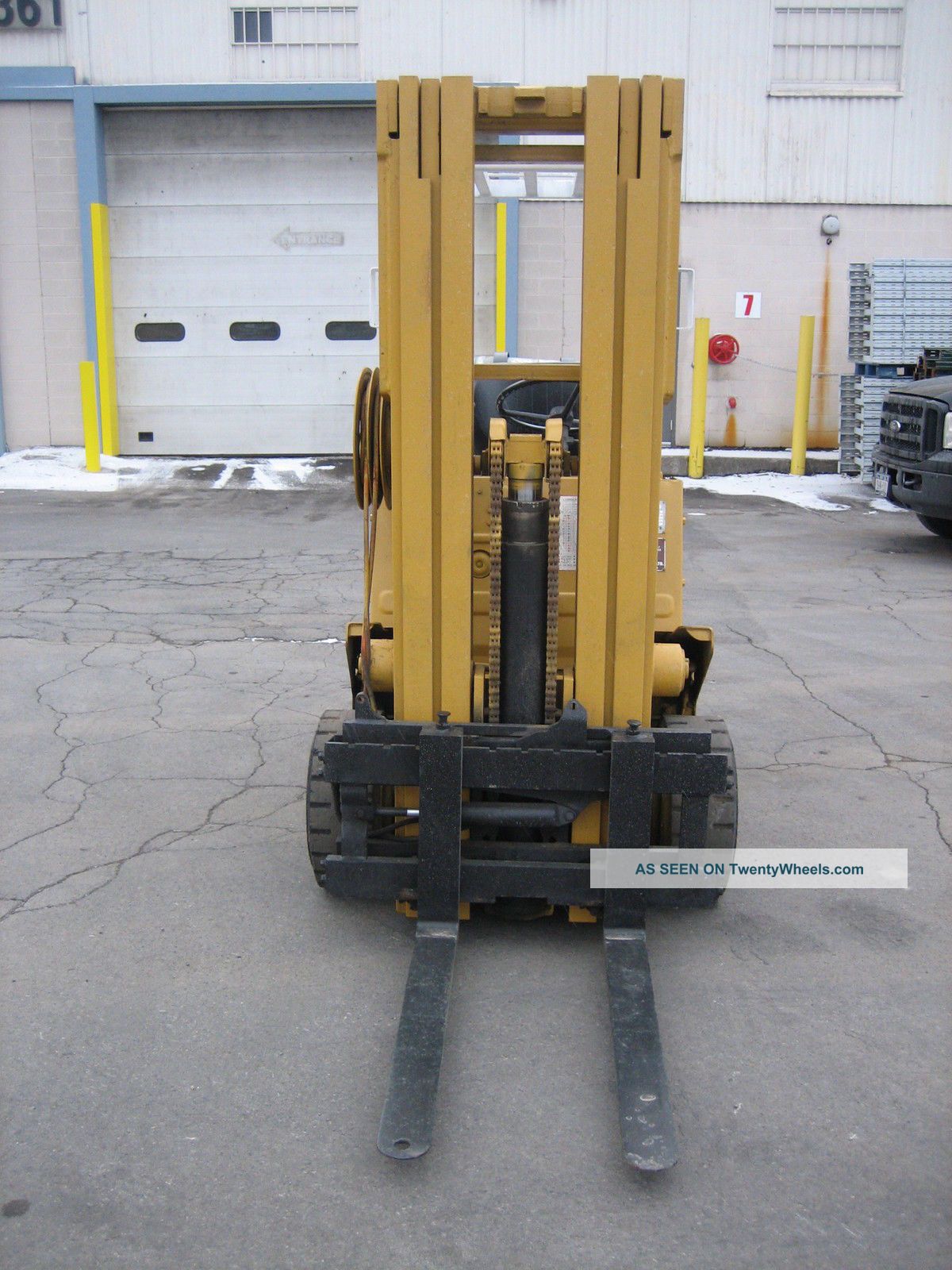 2000 Tcm 5000lb Capacity Quad Mast Forklift Propane 42 " Forks 240 " Lift