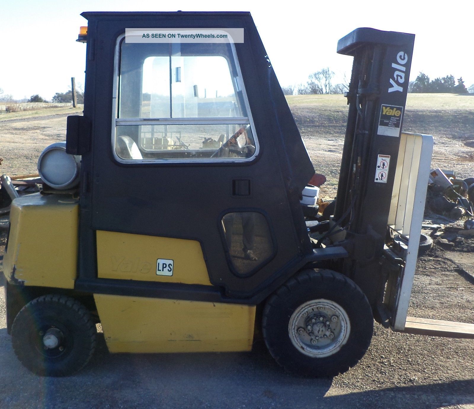 Yale 5000 Lb Pneumatic Forklift W/removable Doors