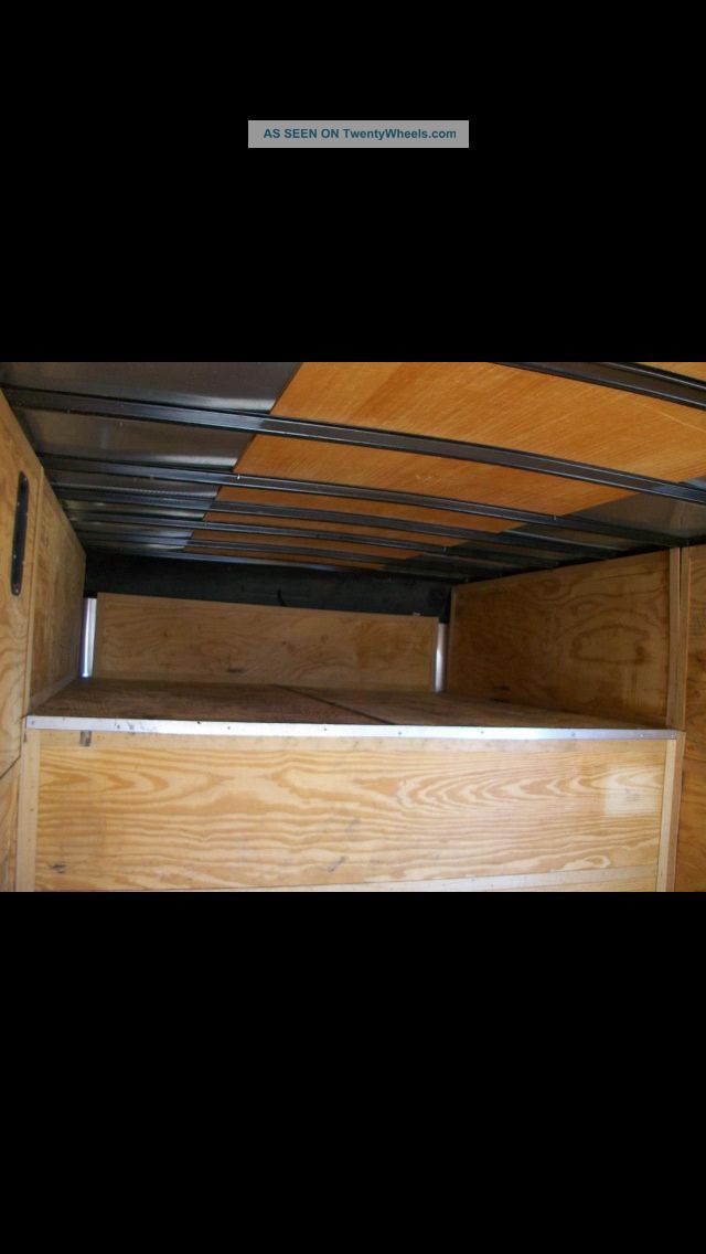 Hardly 2010 24 ' Enclosed Extra Tall Gooseneck Doolittle Trailer