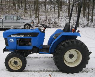 2002 Holland Tc30 4wd Tractor 30 Hp 850 Hours photo