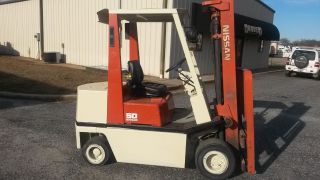 Nissan 5000 Lb Forklift 2 Stage Mast Air Type Tires Pneumatic Lp Sideshifter photo