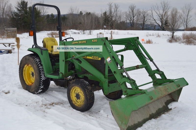 John Deere Tractor 1999 4300 Hydrostatic 4 X 4 Tractors photo