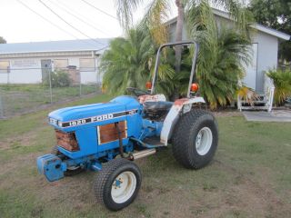 Ford 1620 Hst Diesel Compact Tractor 4 Wheel Drive Turf Tires Runs Good photo