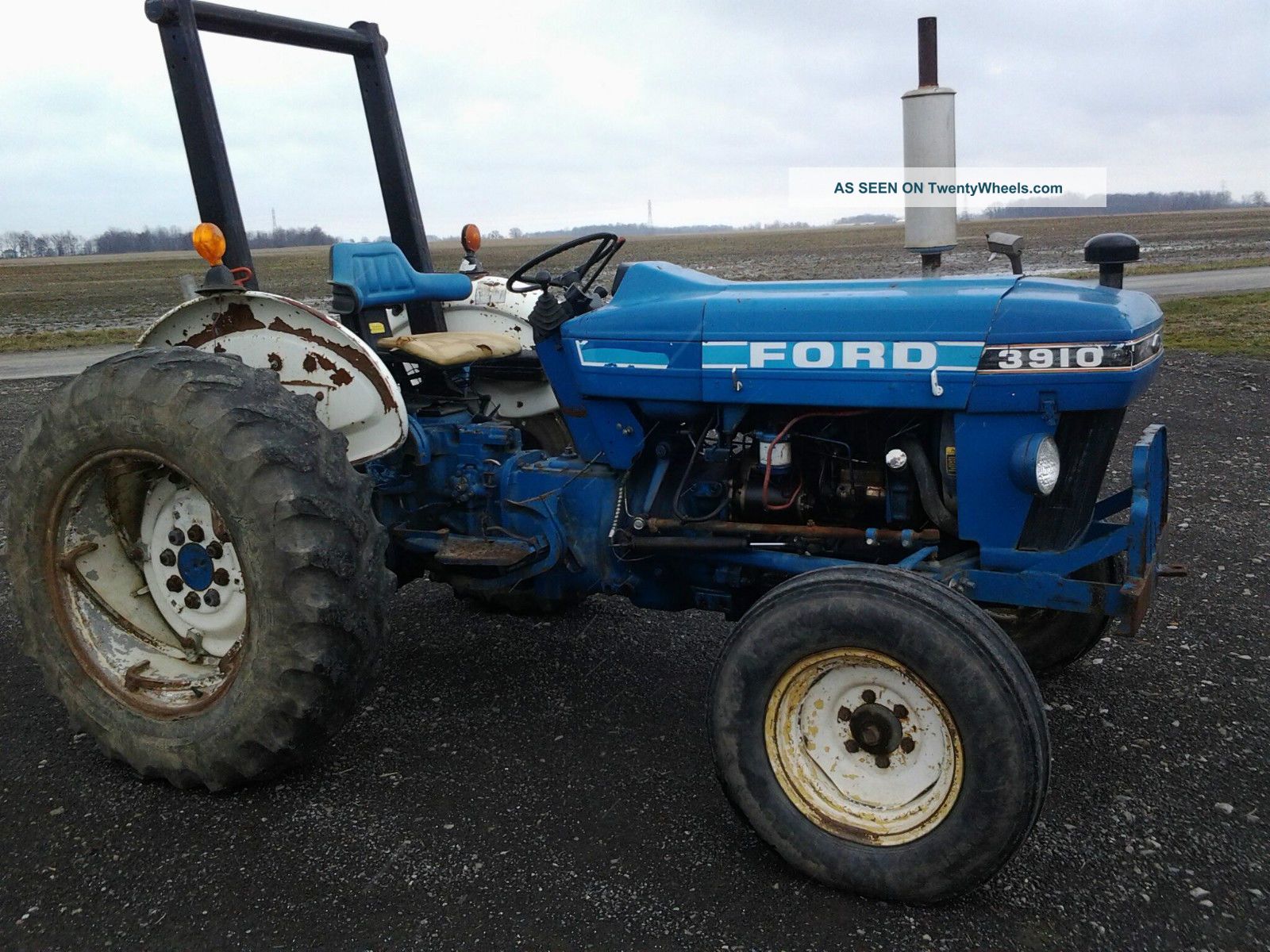 3910 Ford tractor #5