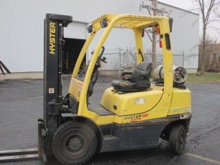 2006 Hyster H60ft Pneumatic Forklift; 6k Lb Cap; Lpg; 86/122 Two Stage photo