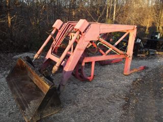 19 - 97 Ford Front End Loader/ Sells Absolute photo