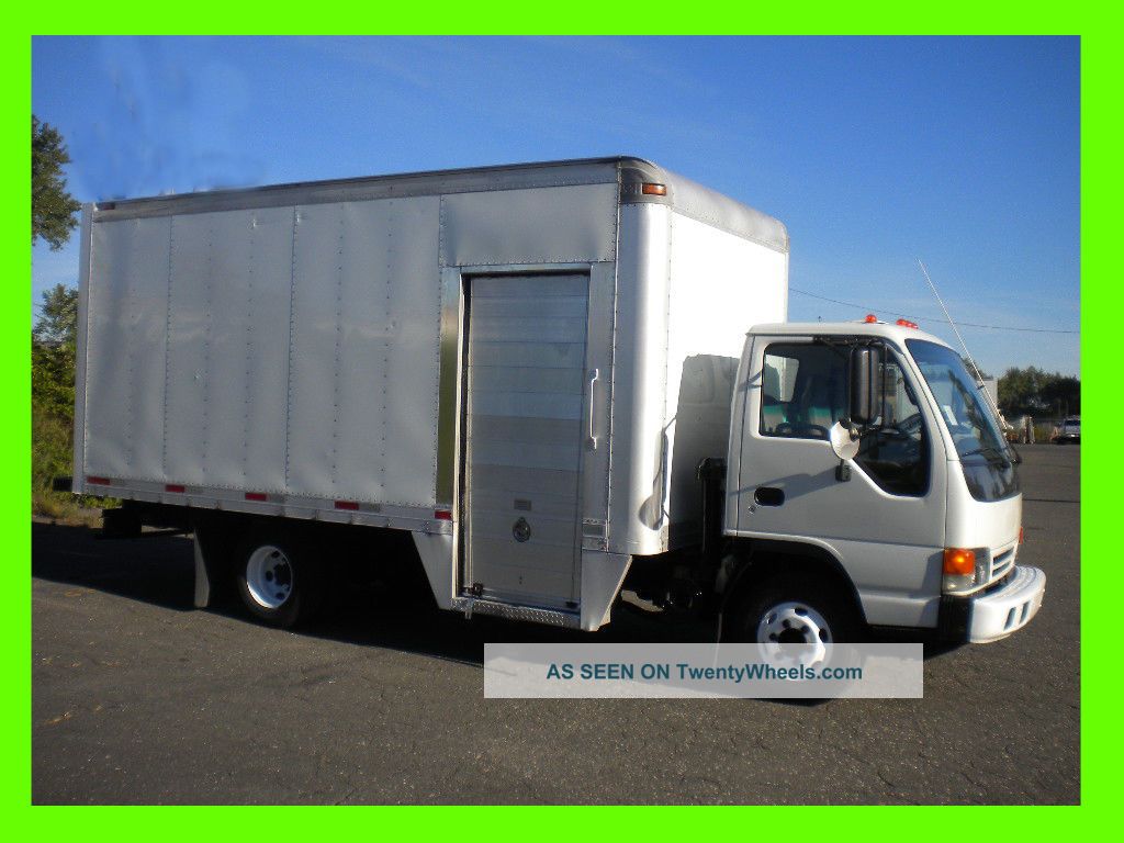 2005 Isuzu Npr Box Trucks / Cube Vans photo