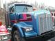 1995 Kenworth T800 Daycab Semi Trucks photo 1