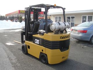 6000lb Daewoo Gc30s Forklift - 3 Mast - Side - Shift photo