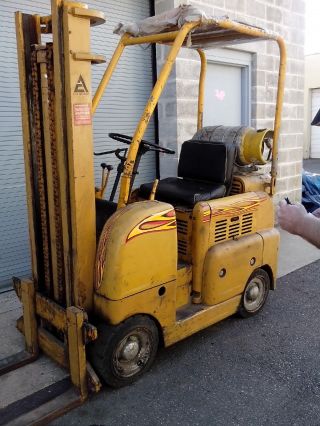 Allis Chalmers Forklift photo