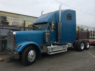 1998 Freightliner Classic photo