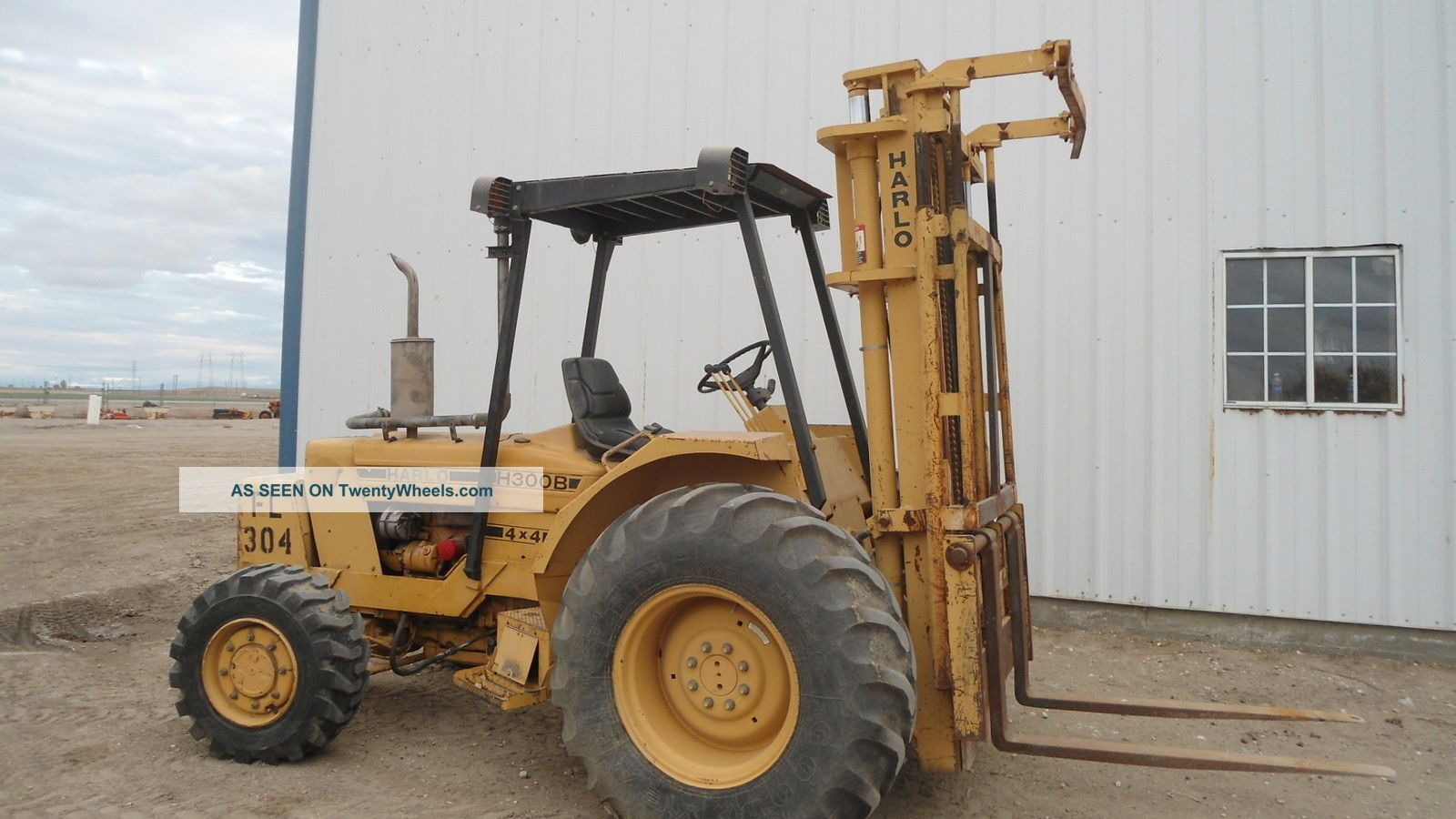 Harlo 4x4 Diesel Field Forklift With Bin Clamp Forklifts photo