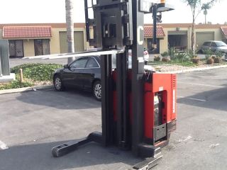 Raymond Electric Narrow Aisle Reach Forklift photo