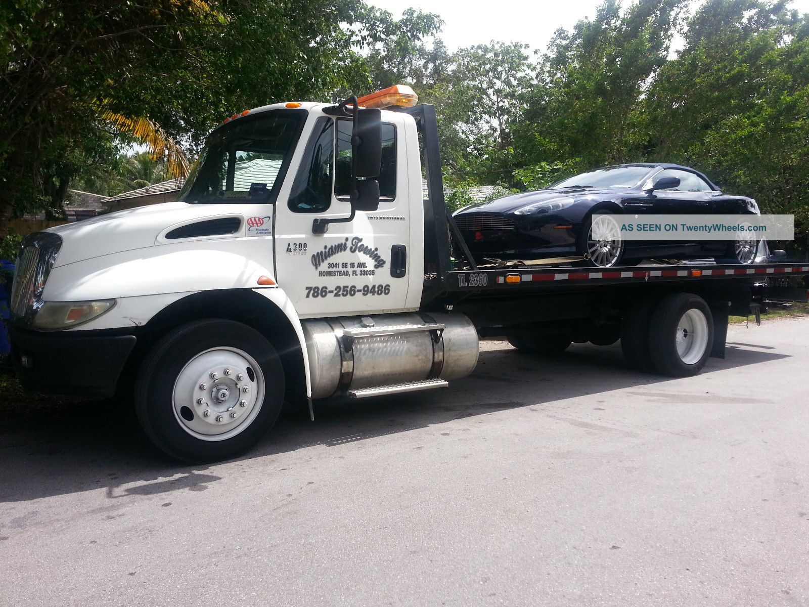 2003 International Dt4400 Flatbeds & Rollbacks photo