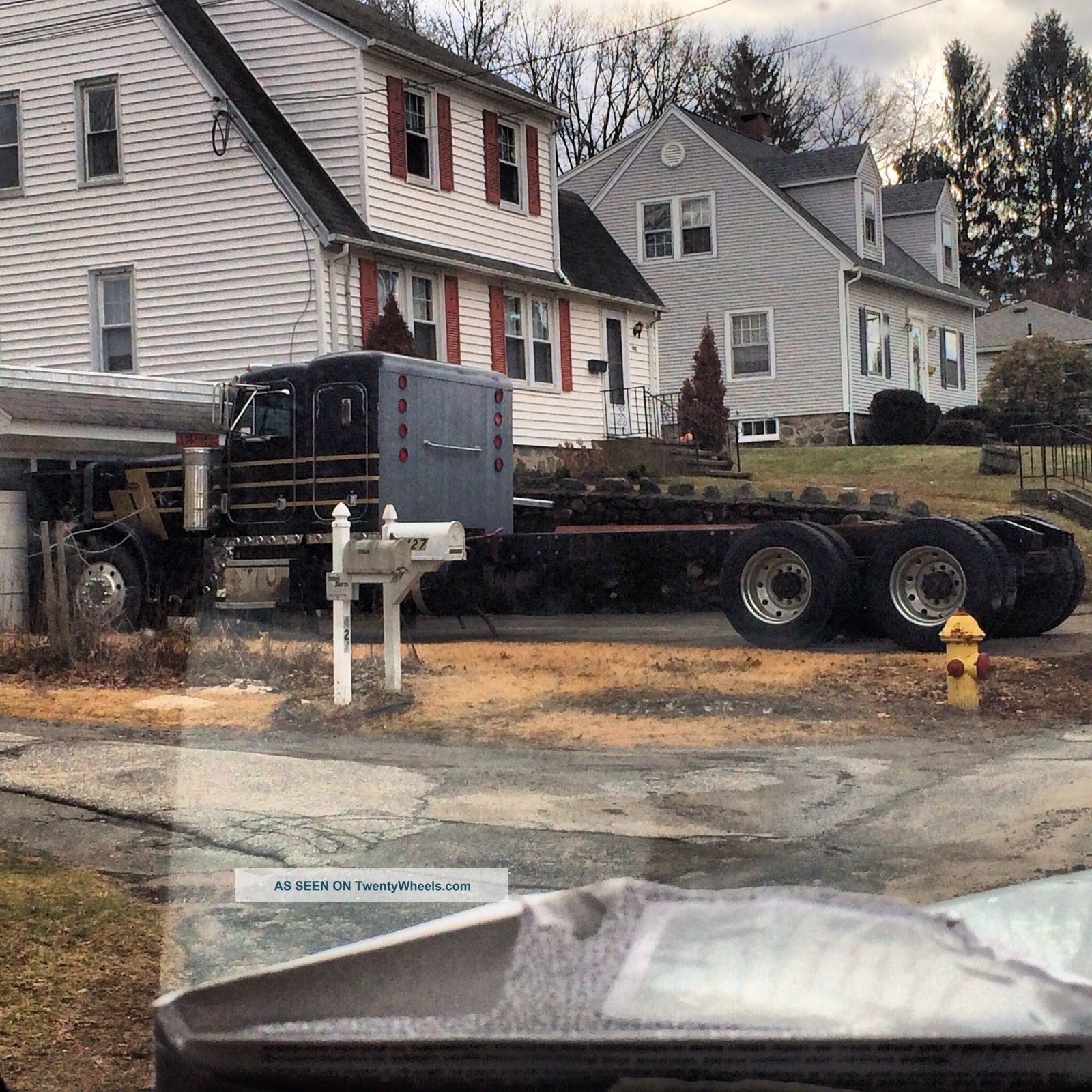 1988 Peterbilt Sleeper Semi Trucks photo