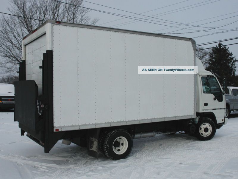 2006 Isuzu Npr,  14 ' Box,  Diesel,  Lift Gate Box Trucks / Cube Vans photo