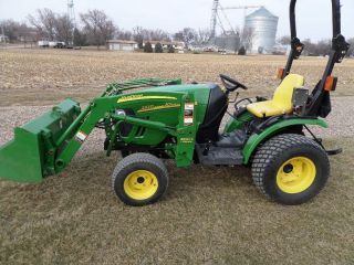 2007 John Deere 2320 With Loader And Soft Cab photo
