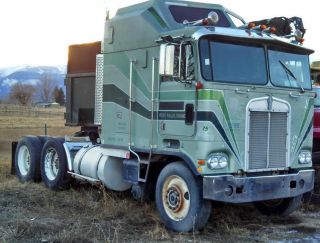 1981 Kenworth K100 Aerodyne photo