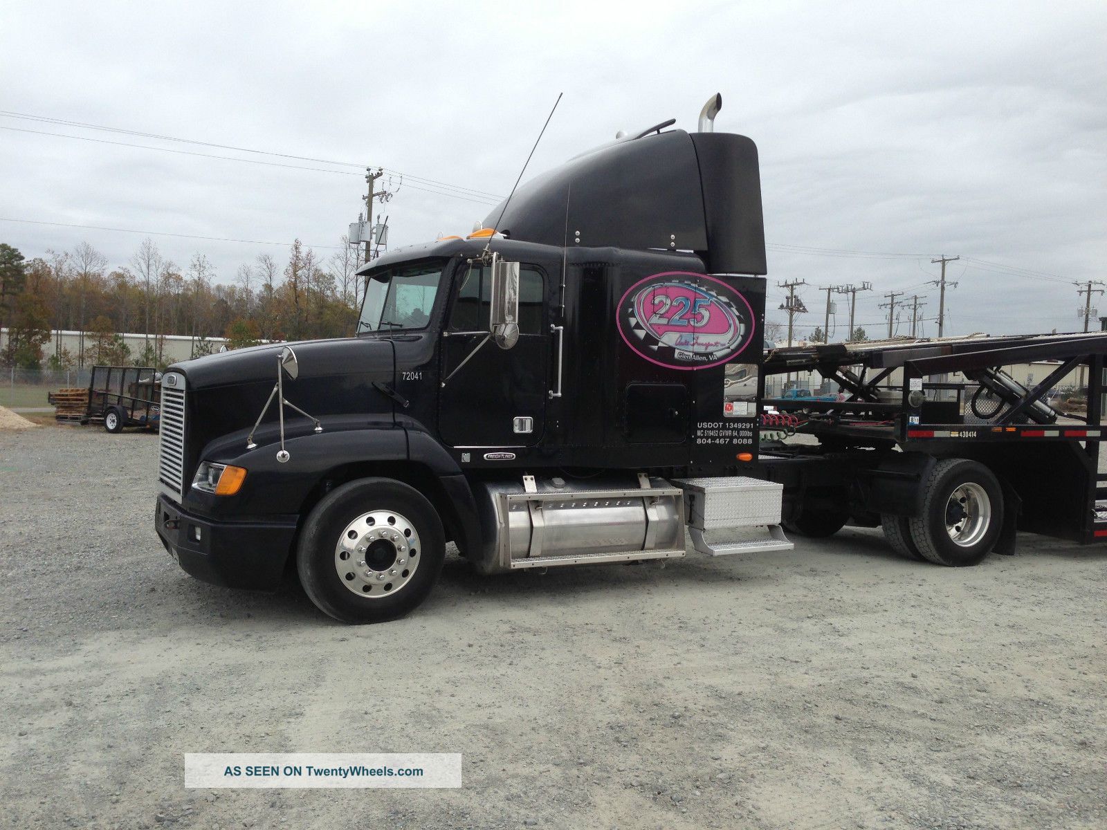 2000 Freightliner Fld120 Sleeper Semi Trucks photo