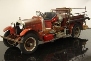 1920 Stutz Model A Triple Combination Fire Truck photo
