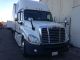 2012 Freightliner Cascadia Sleeper Semi Trucks photo 2