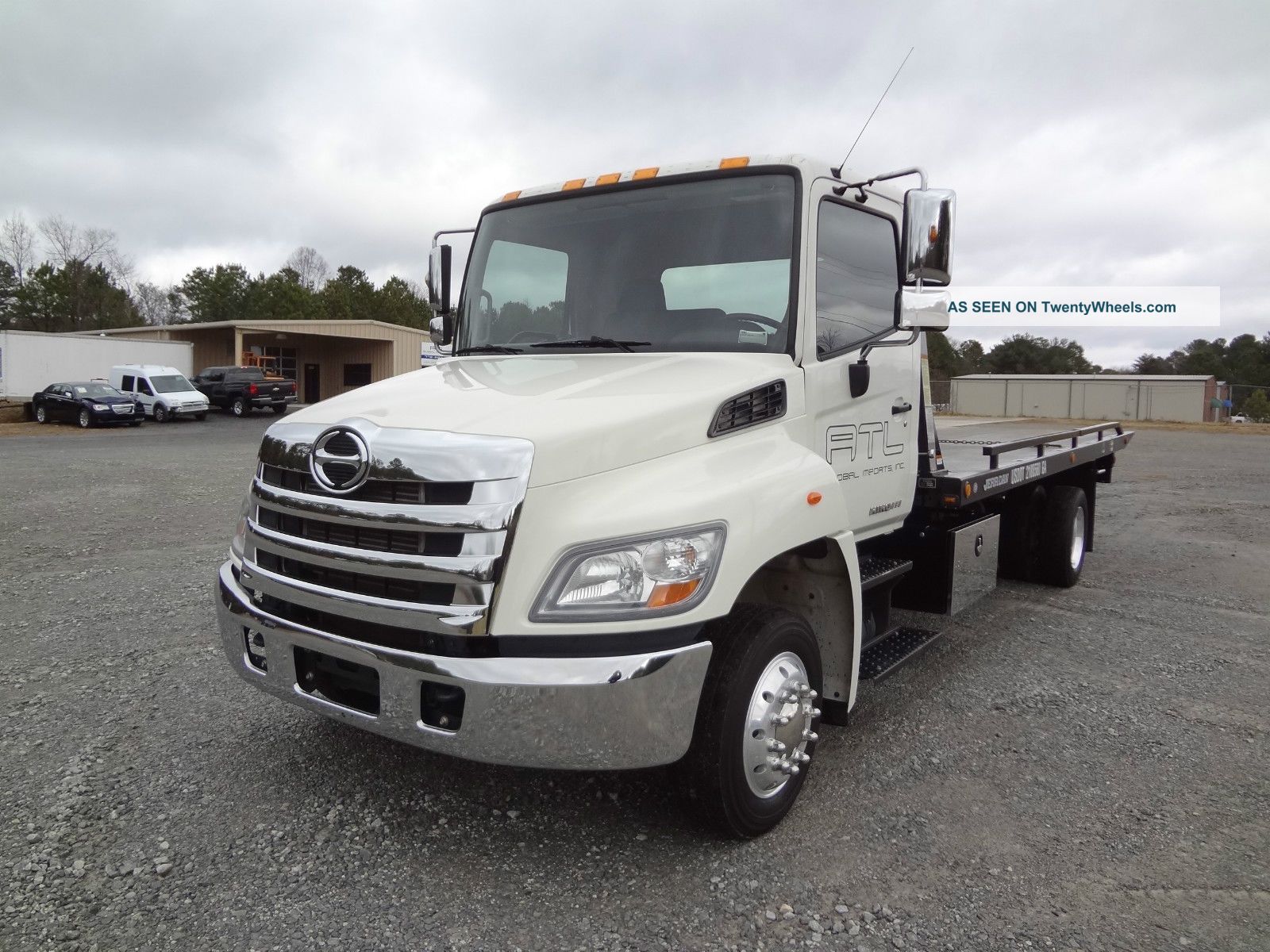 2012 Hino 258 Flatbeds & Rollbacks photo