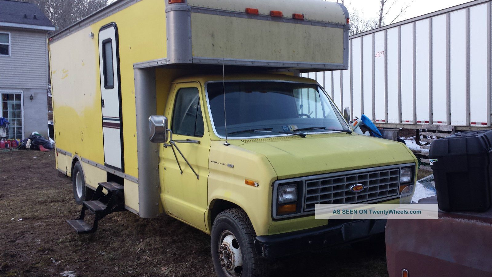 1989 Ford E350 Box Trucks / Cube Vans photo