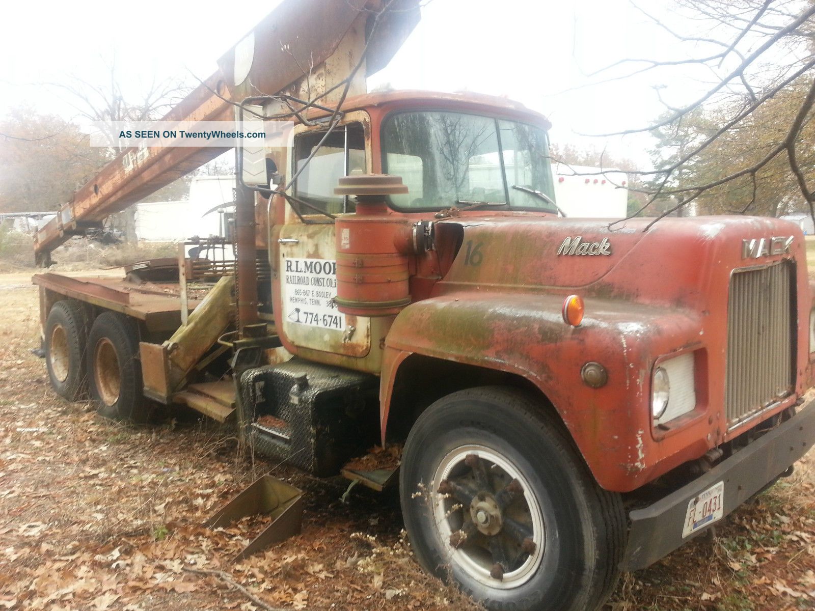1973 Mack R Model Utility / Service Trucks photo