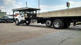 2003 Ford F750 photo