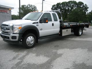 2013 Ford 550 photo