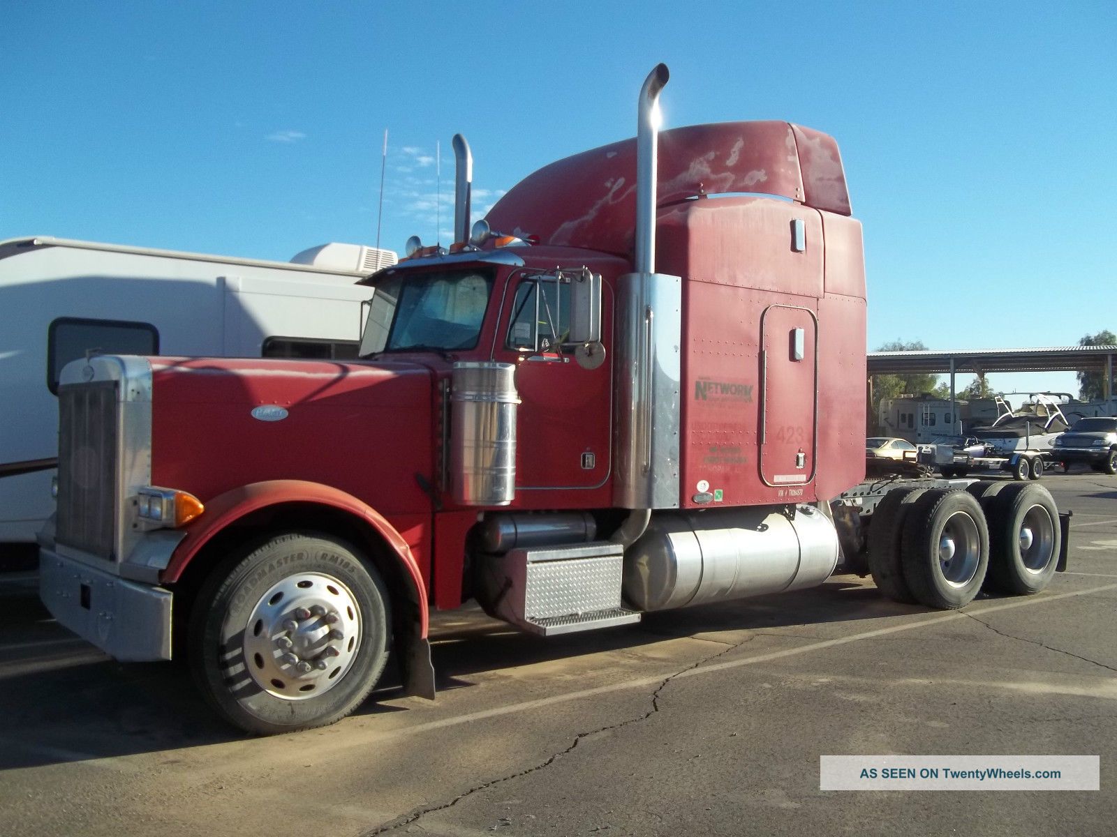 1996 Peterbilt 379 Sleeper Semi Trucks photo