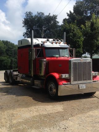 1999 Peterbilt 379 photo