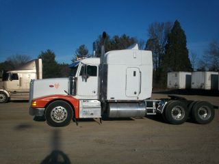 1996 Peterbilt 377 photo