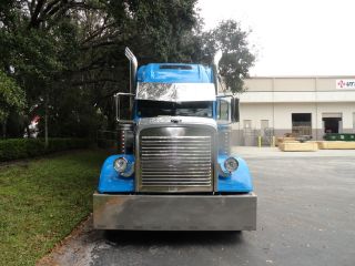 1998 Freightliner Classic photo
