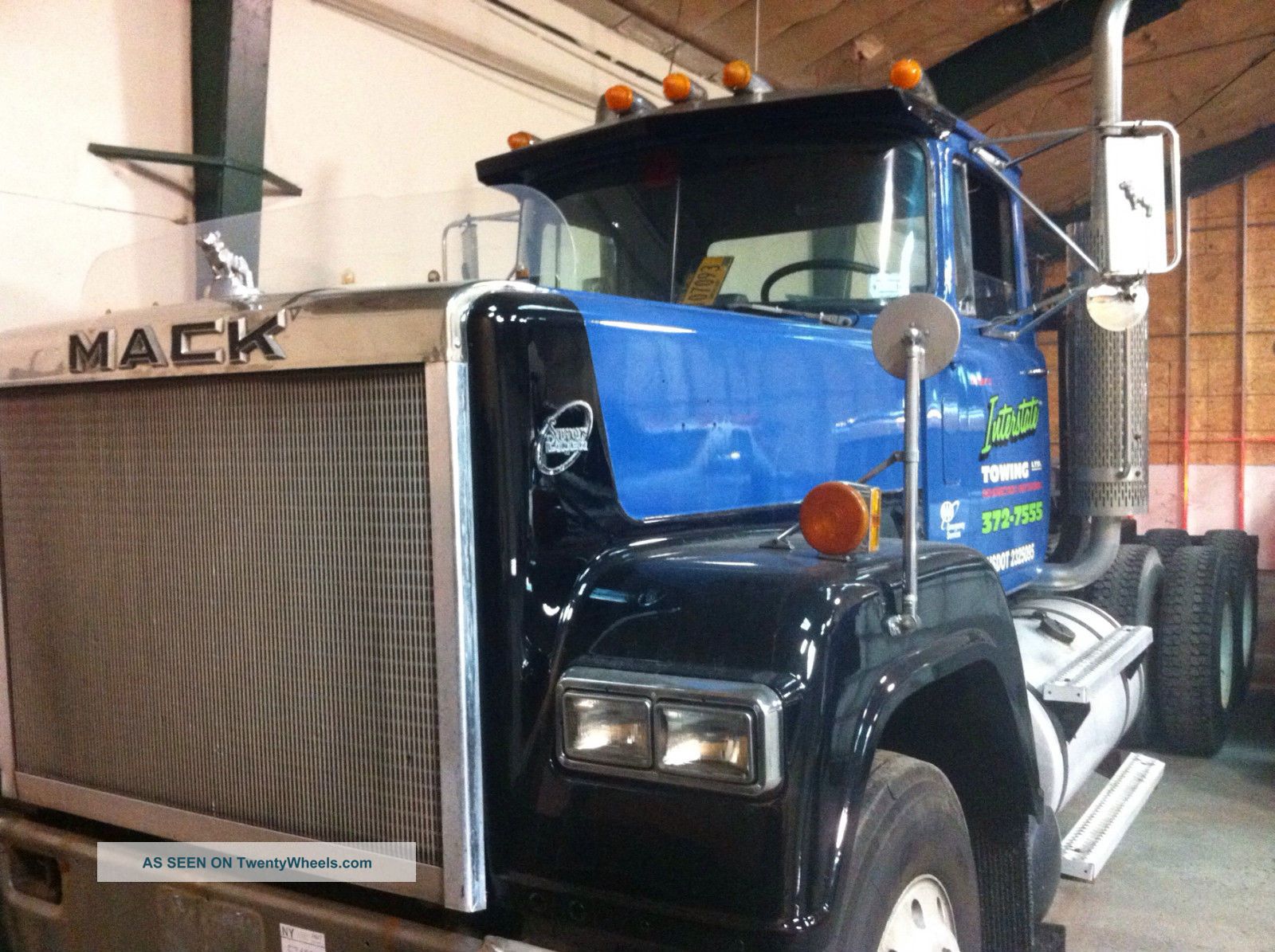 1987 Mack Rw613 Daycab Semi Trucks photo