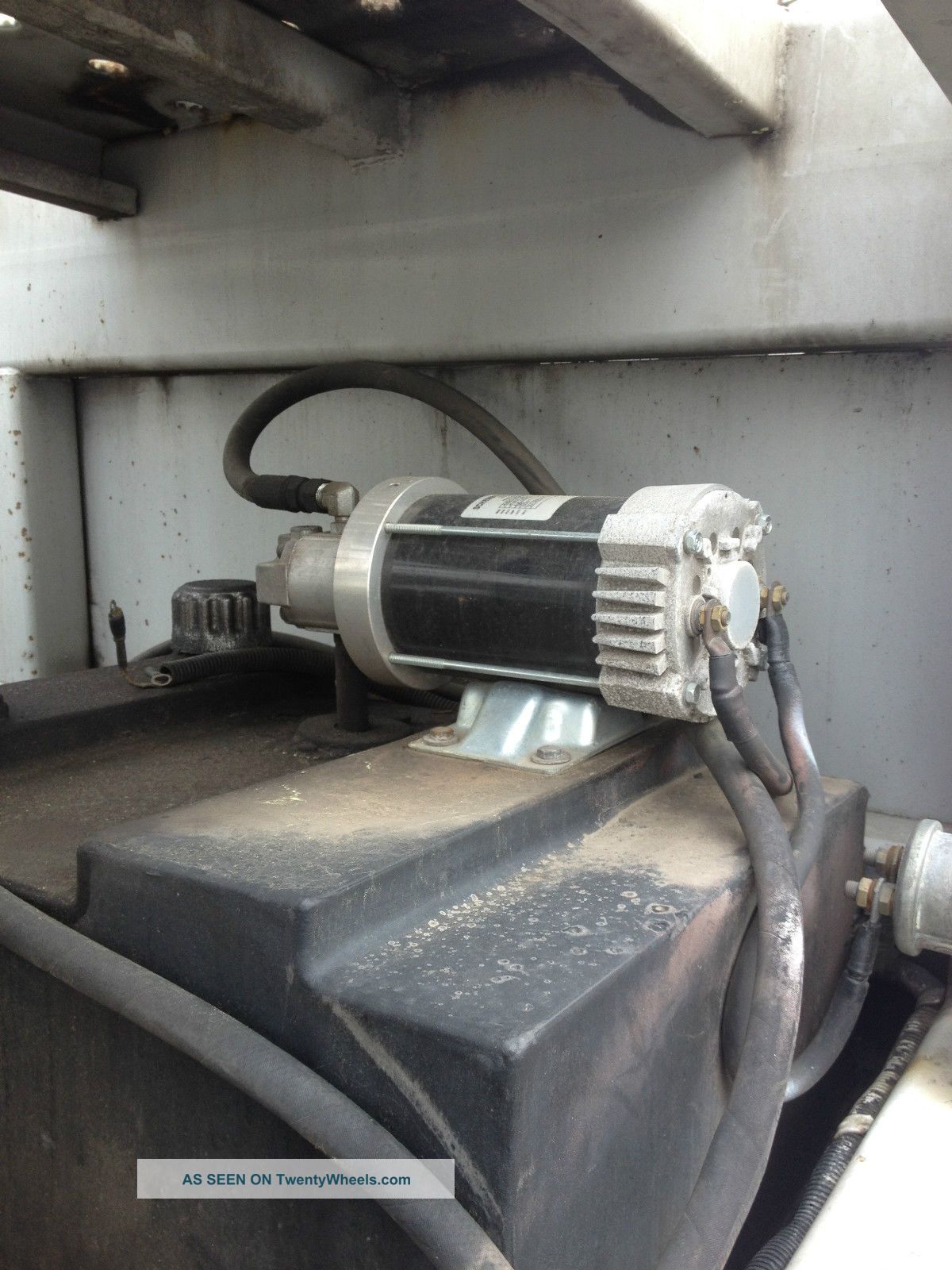 2005 Freightliner Columbia 120