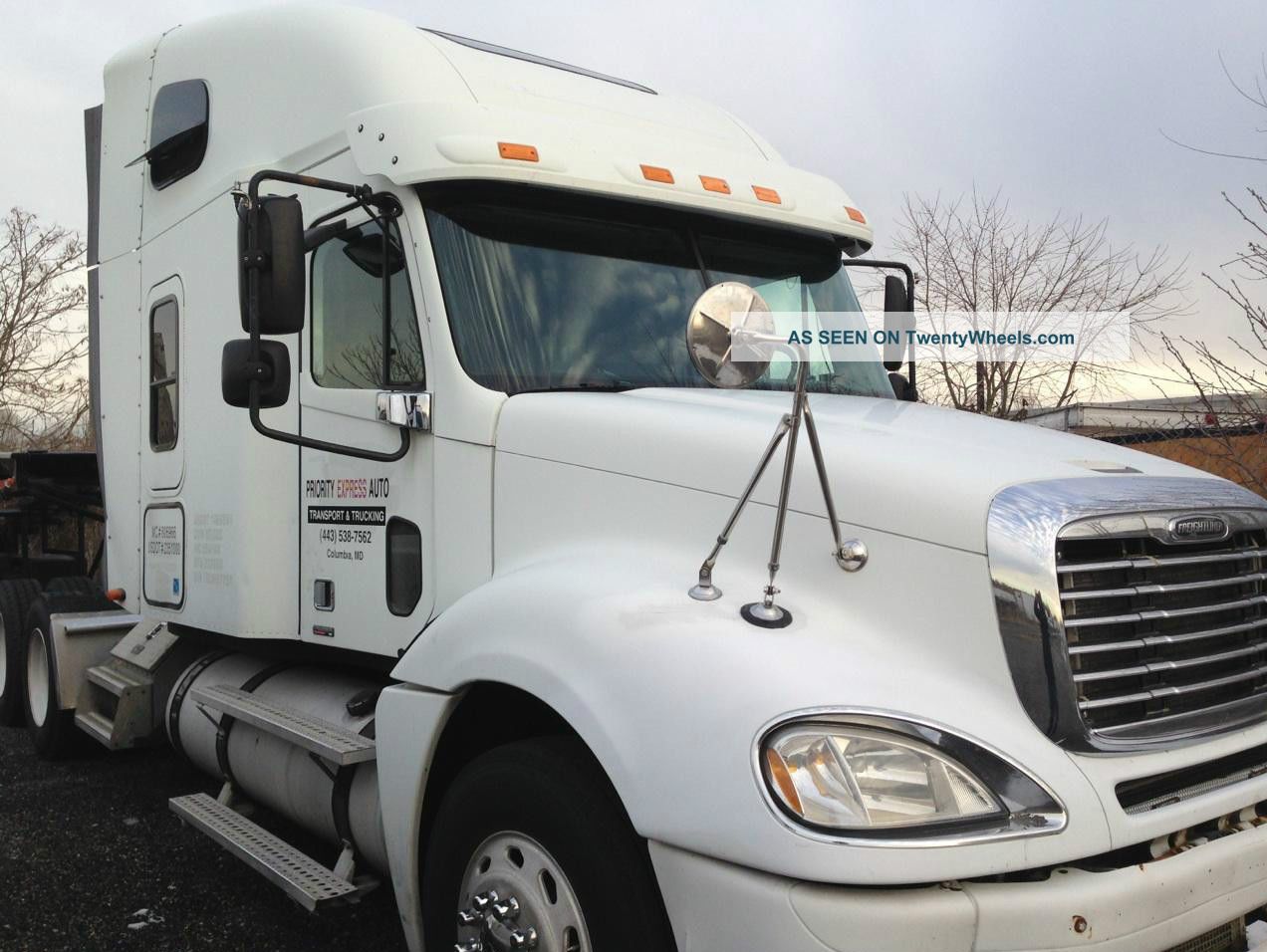 2006 Freightliner Columbia Sleeper Semi Trucks photo