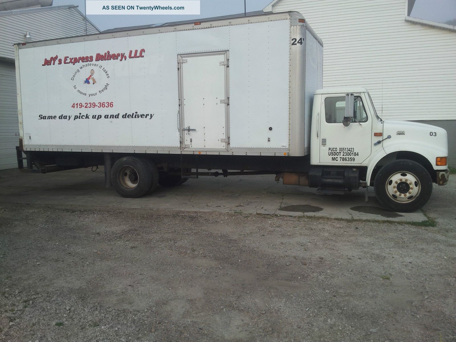1999 International 4700 Box Trucks / Cube Vans photo