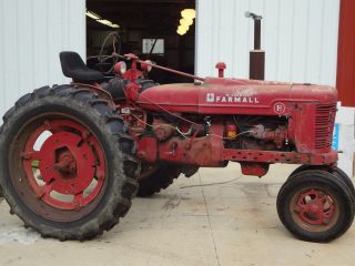 1949 Farmall H Tractor,  Electric Start,  Tires,  Maintained, photo