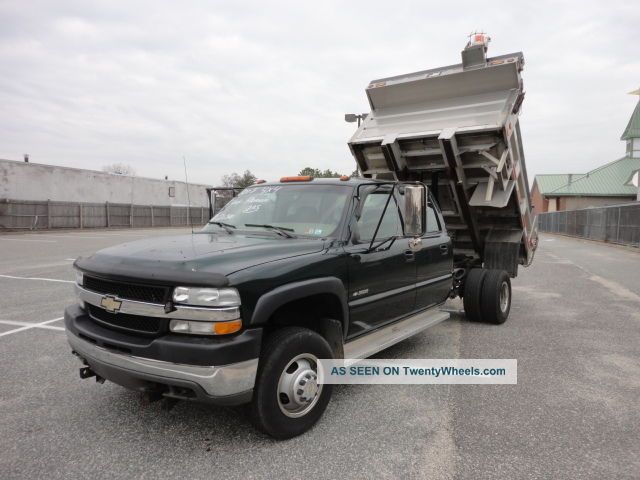 2002 Gmc 3500 Dump Trucks photo