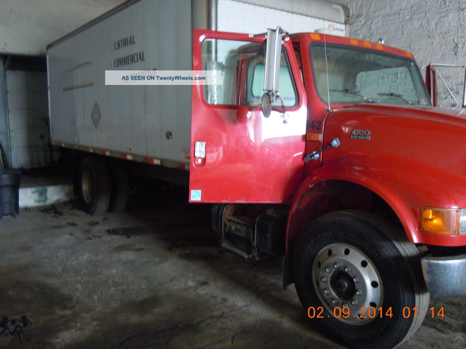 2000 International 4700 Box Trucks / Cube Vans photo